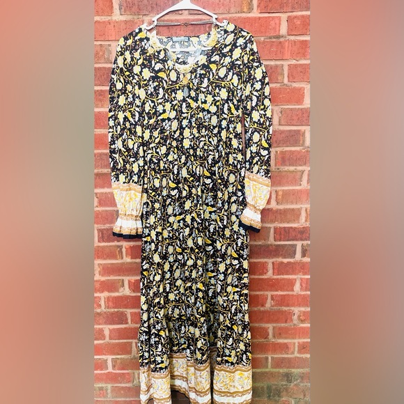 NWT Pretty Garden Dress And Necklace - Picture 1 of 5